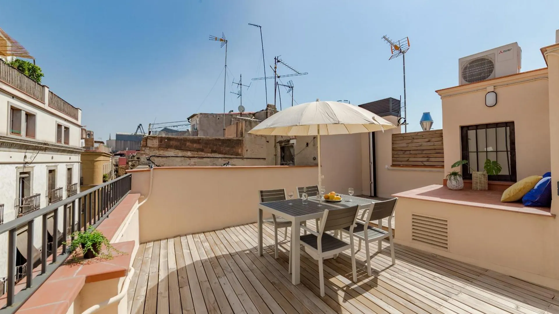 Sant Pau Ramblas Apartments Serennia Barselona