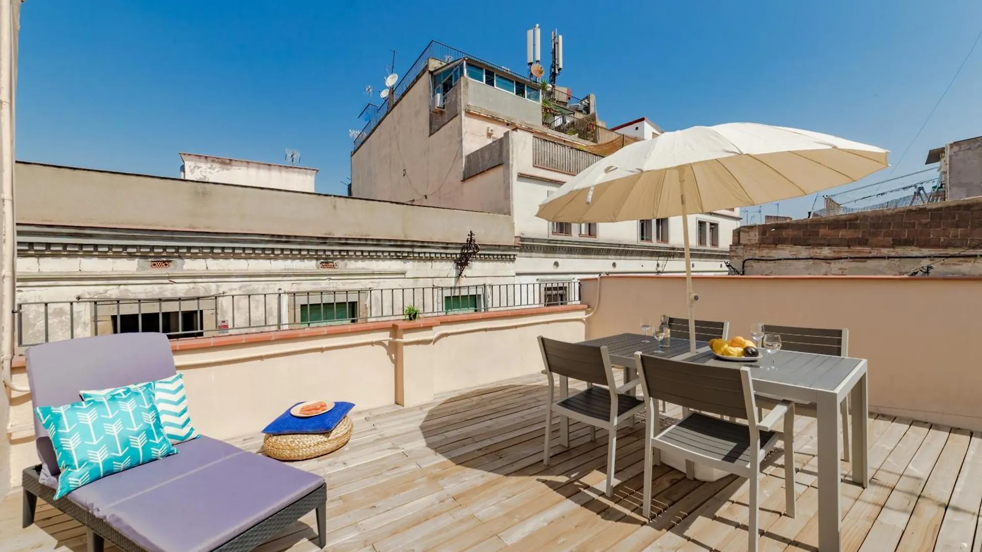 Sant Pau Ramblas Apartments Serennia Barselona İspanya