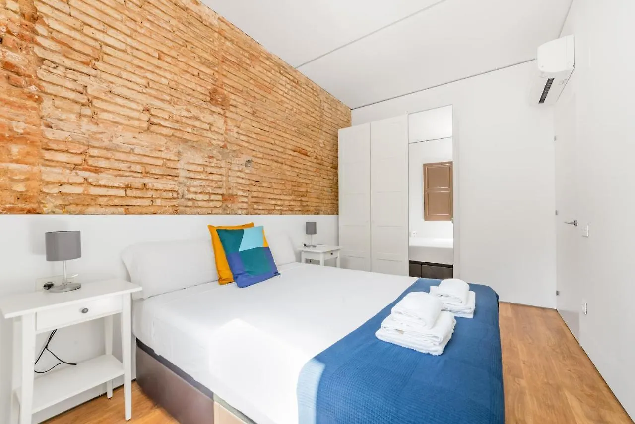 Sant Pau Ramblas Apartments Serennia Barselona